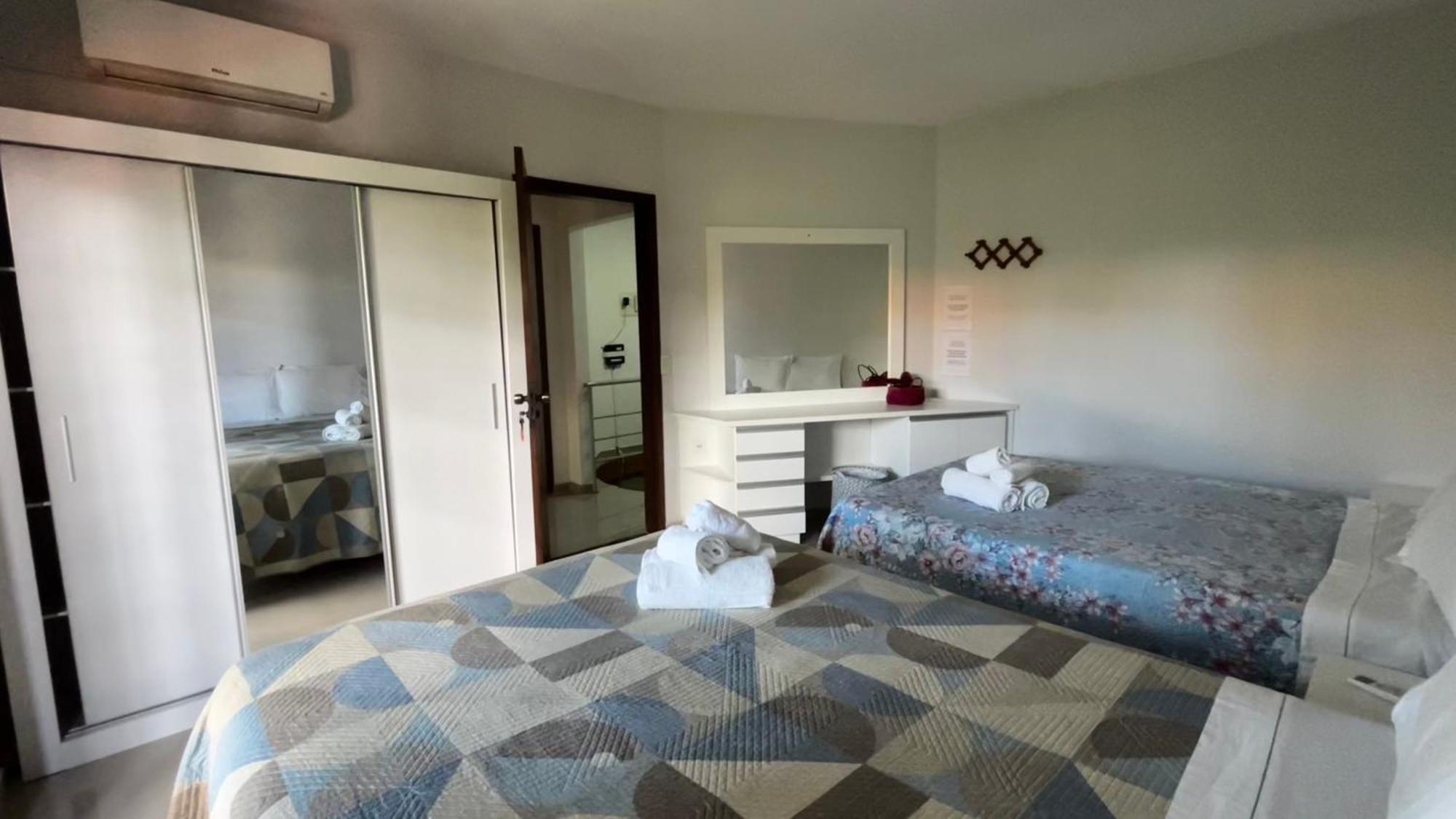 Casa Espacosa Com Sala De Jogos Interna E Externa * Florianopolis