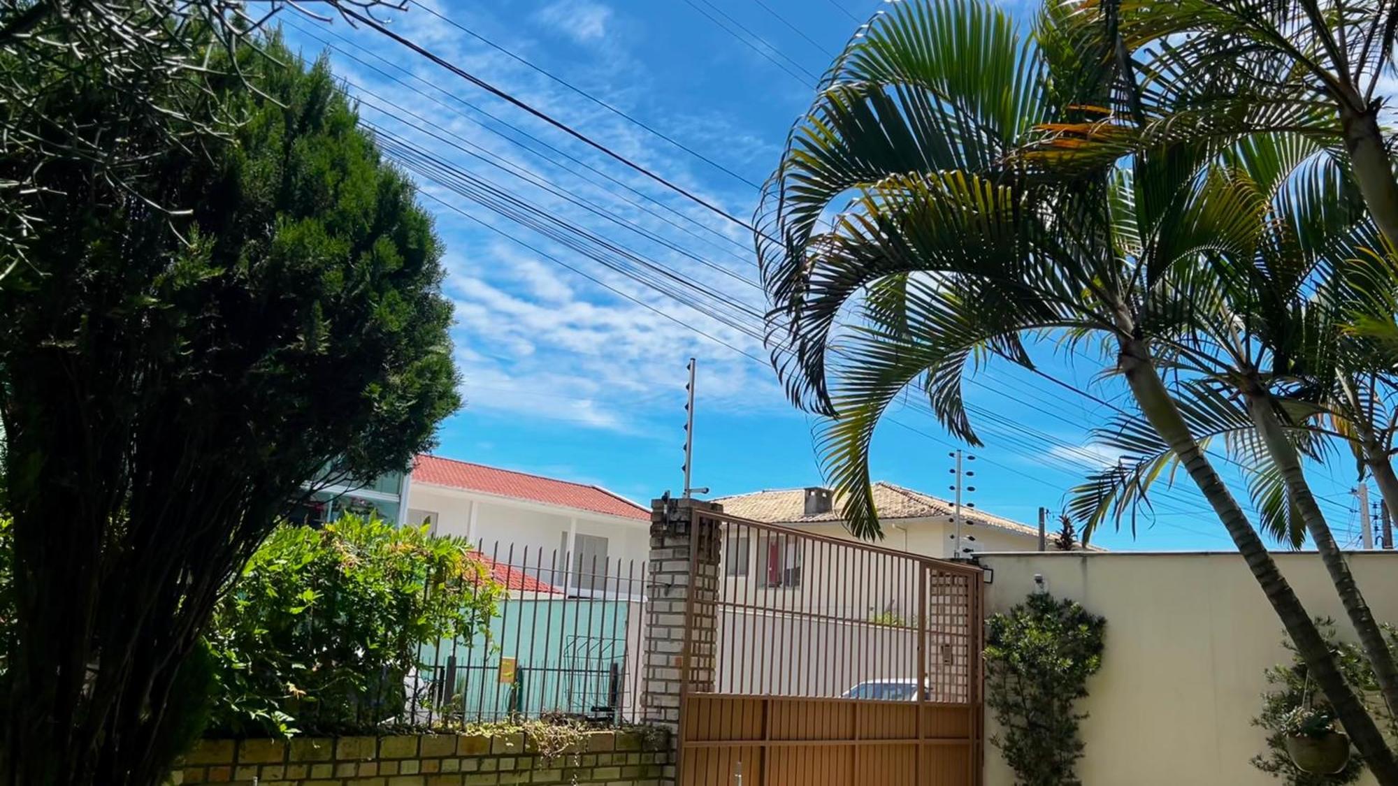 Casa Espacosa Com Sala De Jogos Interna E Externa * Florianopolis