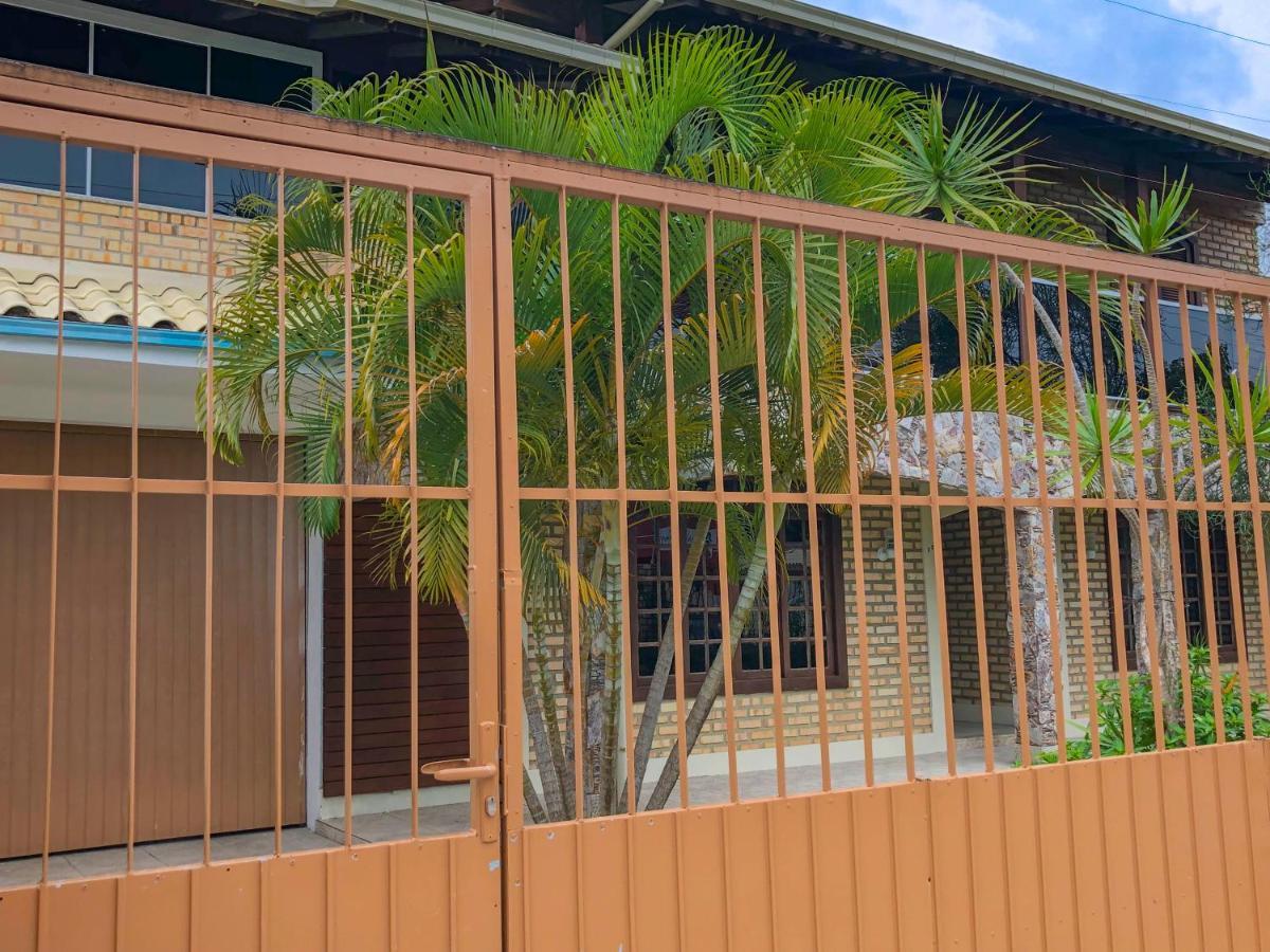 Casa Espacosa Com Sala De Jogos Interna E Externa Holiday home *