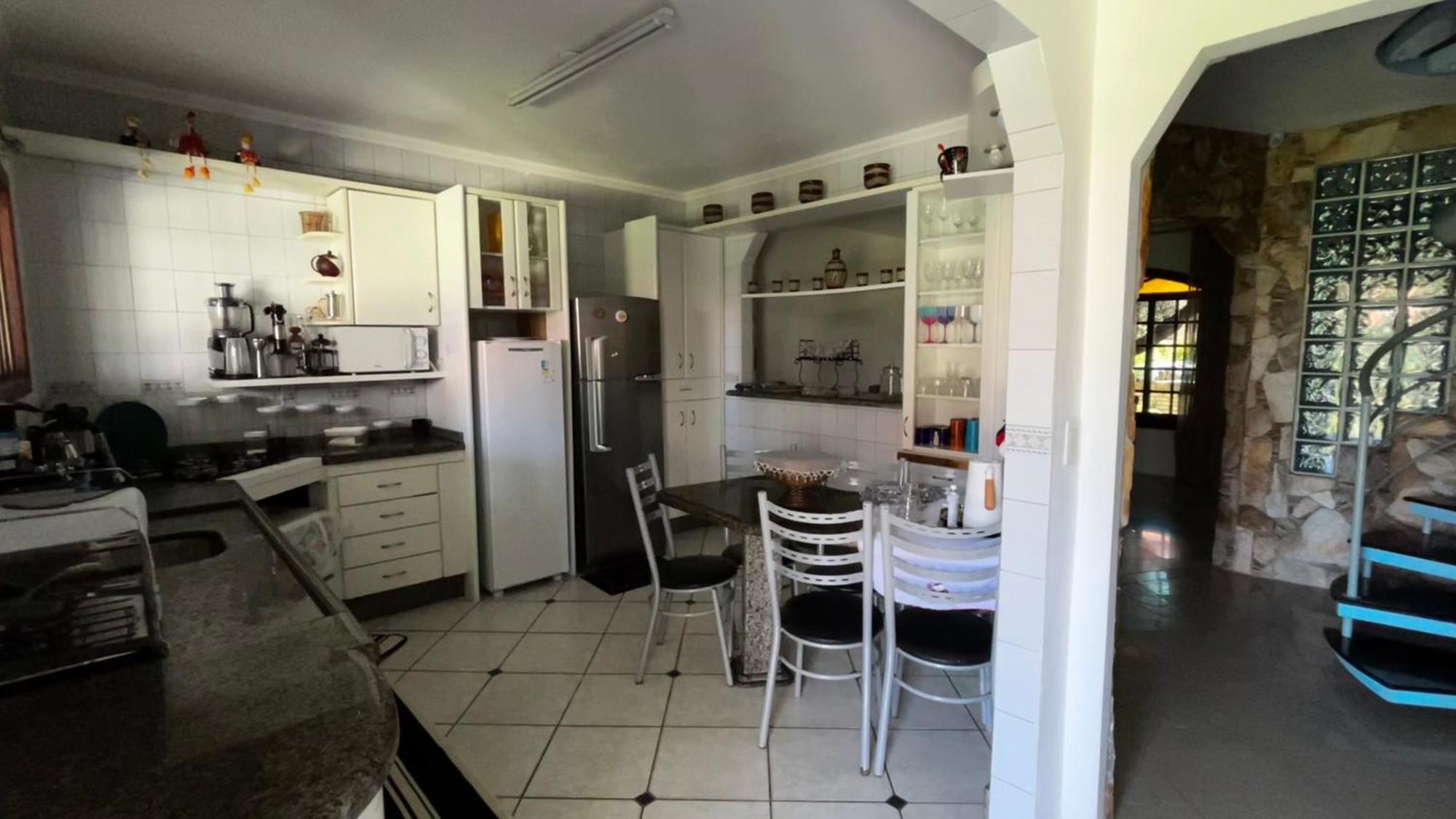 Casa Espacosa Com Sala De Jogos Interna E Externa Florianopolis
